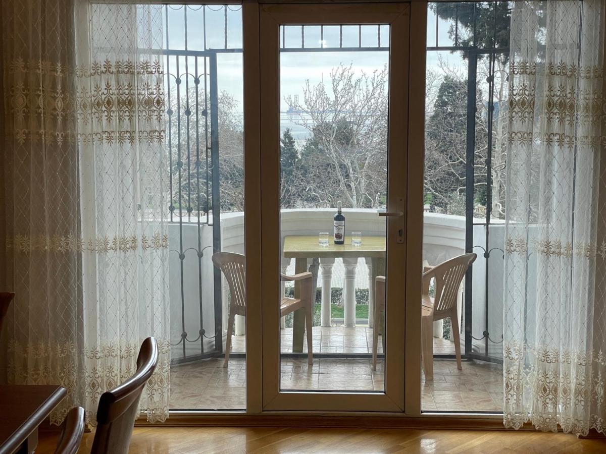 Mayden Family Apartment Баку Екстер'єр фото