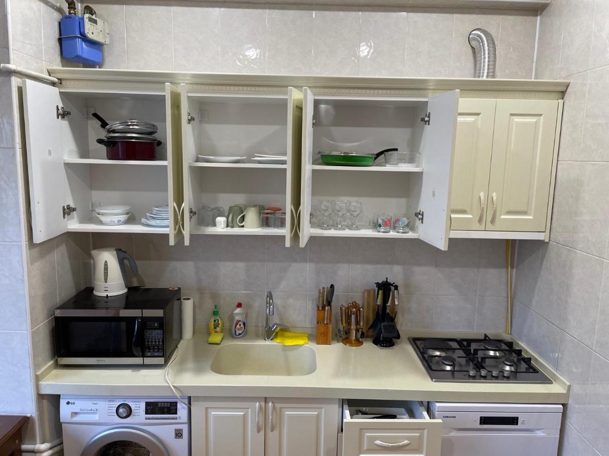 Mayden Family Apartment Баку Екстер'єр фото