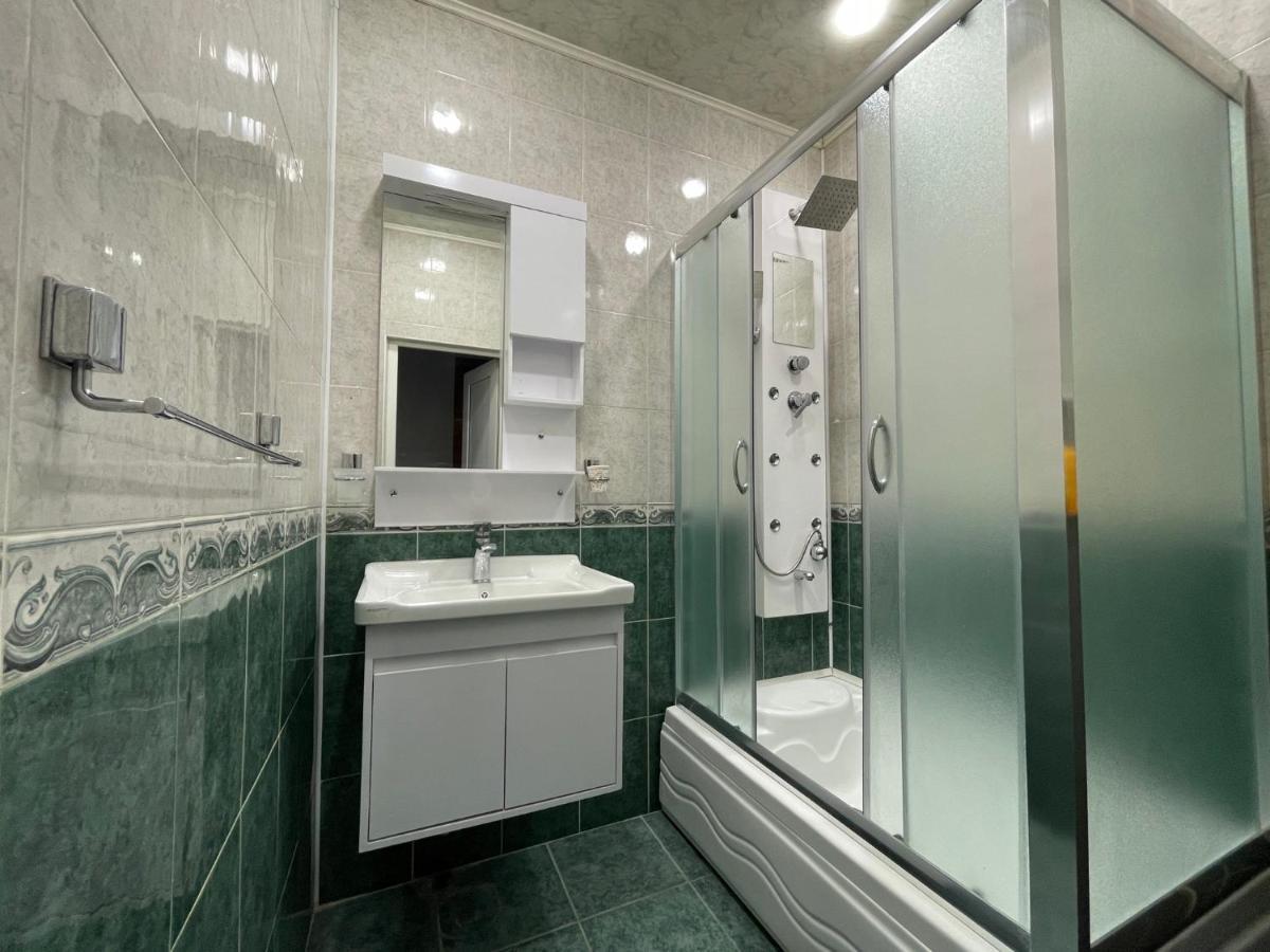 Mayden Family Apartment Баку Екстер'єр фото