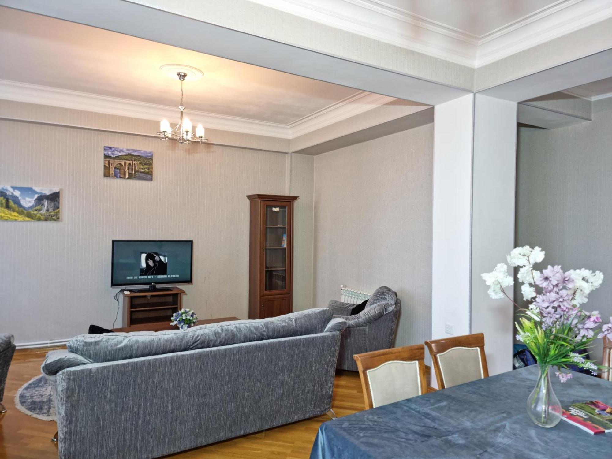 Mayden Family Apartment Баку Екстер'єр фото